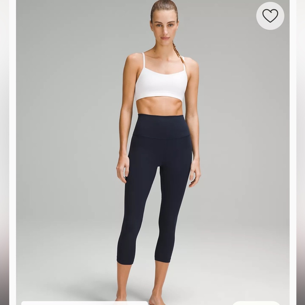 lululemon Align™ High-Rise
Crop 23"
Colour True Navy
Size 2